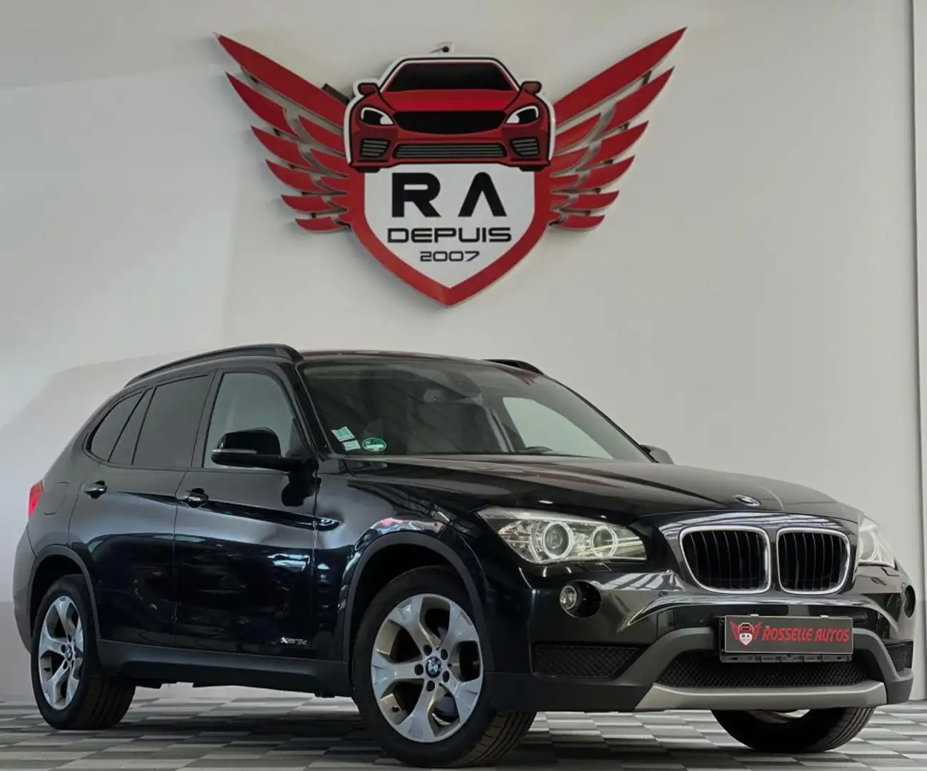 BMW X1 18D 143 CH XDRIVE Schwarz - 1