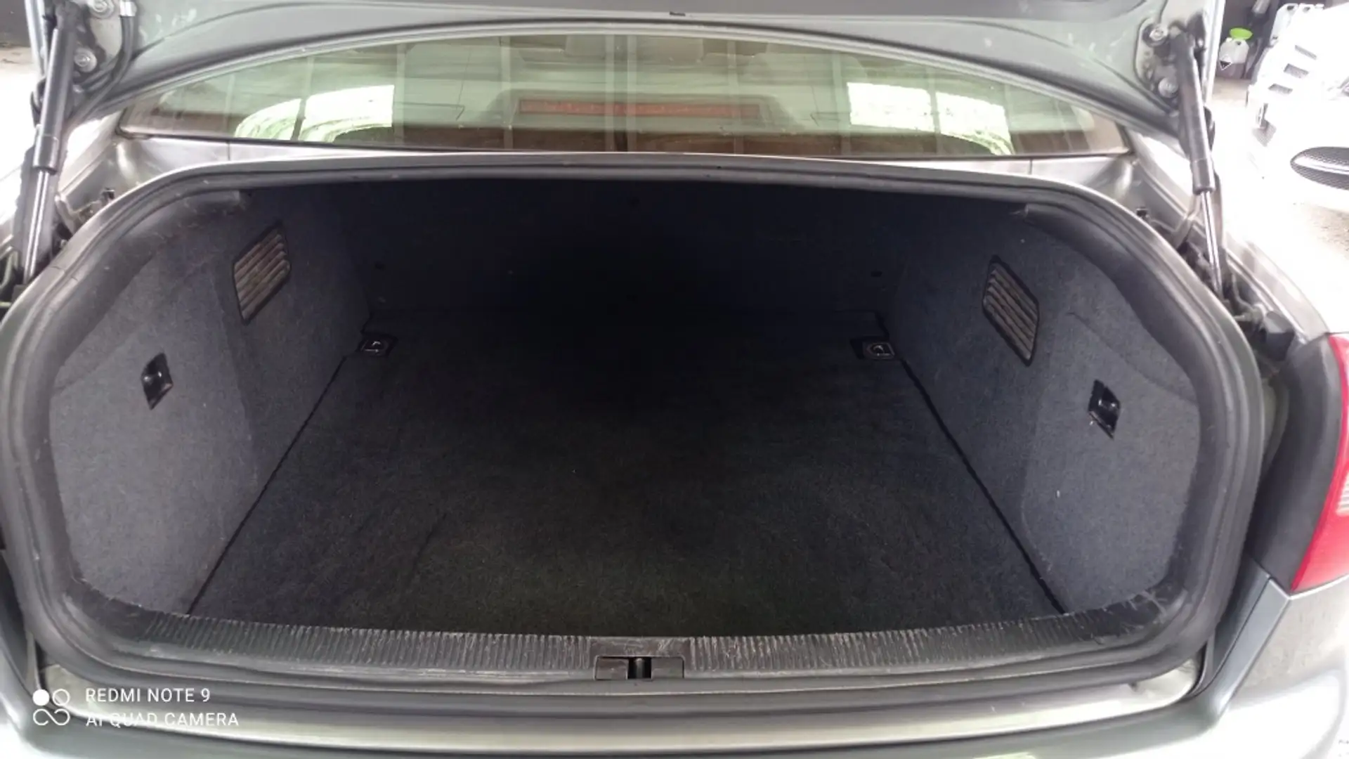 Audi A6 Berlina Manual de 4 Puertas Gris - 2