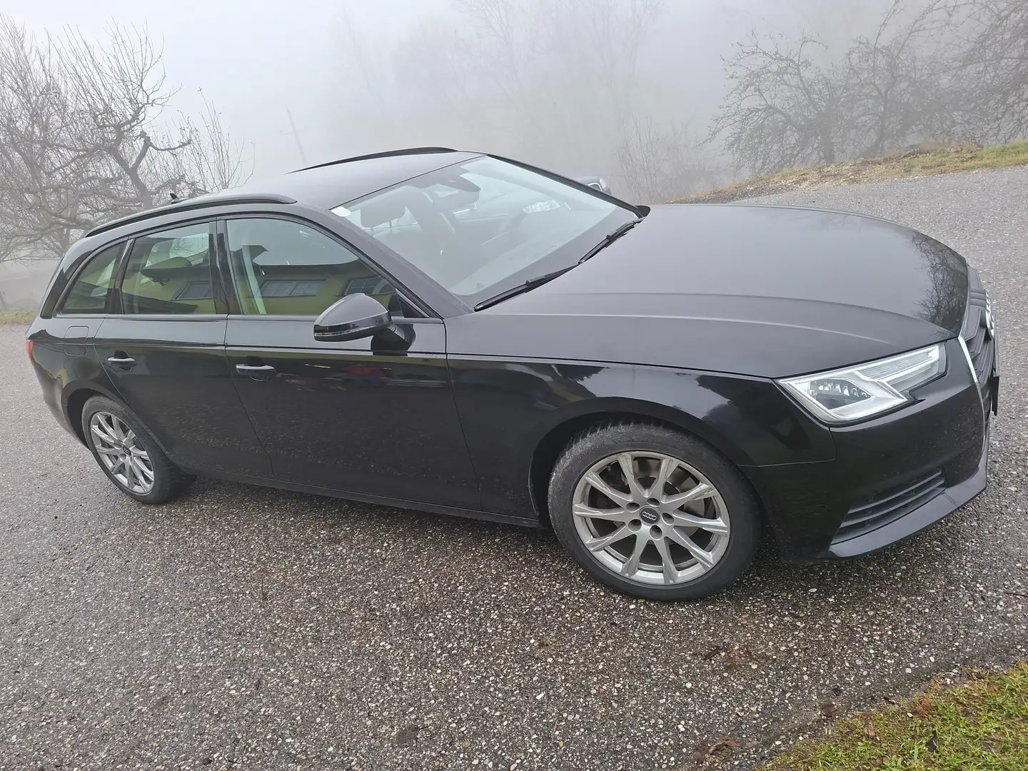 Audi A4 A4 Avant 2,0 TDI Design S-tronic Design Schwarz - 1