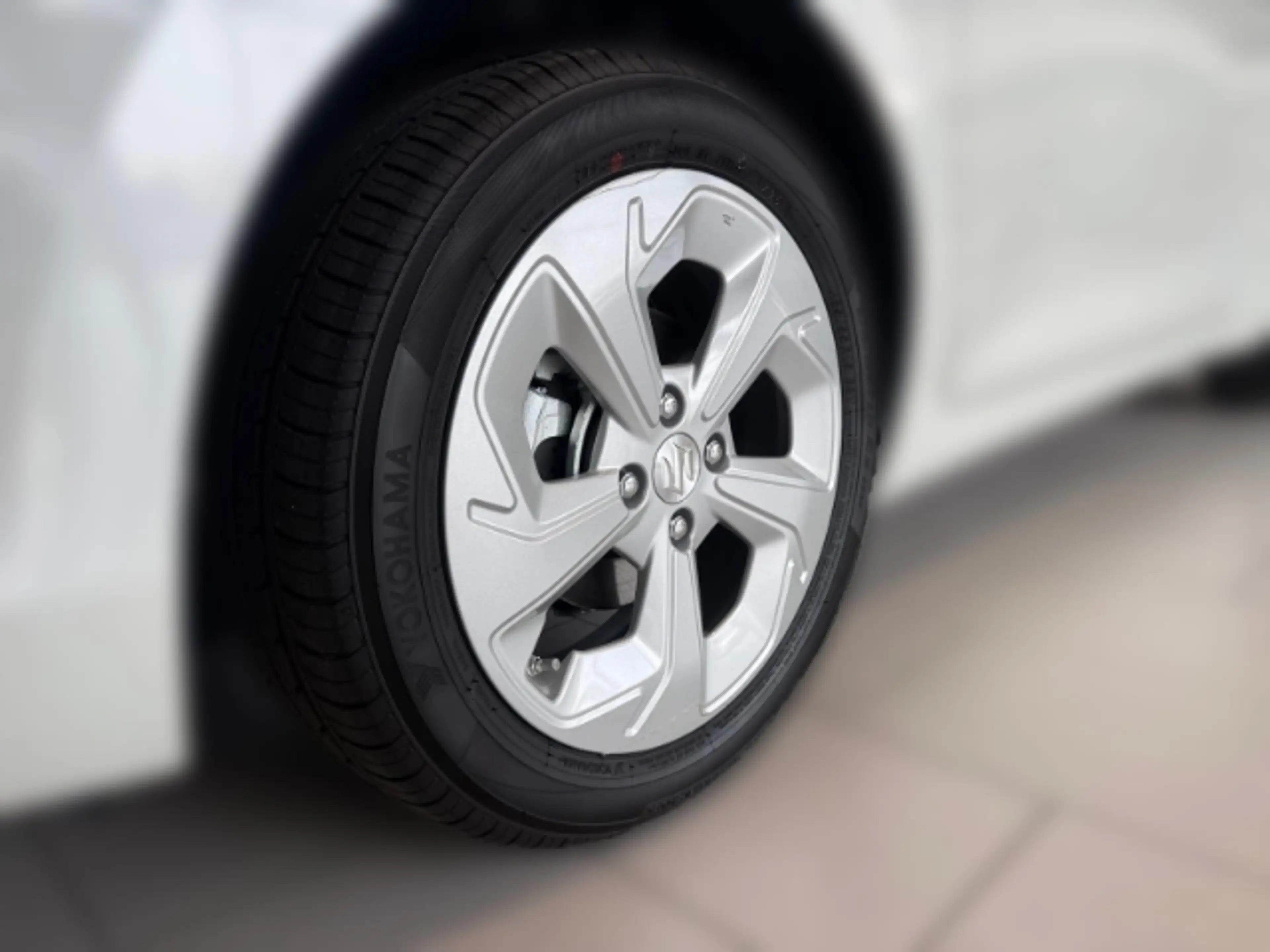 Suzuki Swift 1.2 CVT Hybrid Comfort Dualjet AUT, Apple CarPlay — photo 7