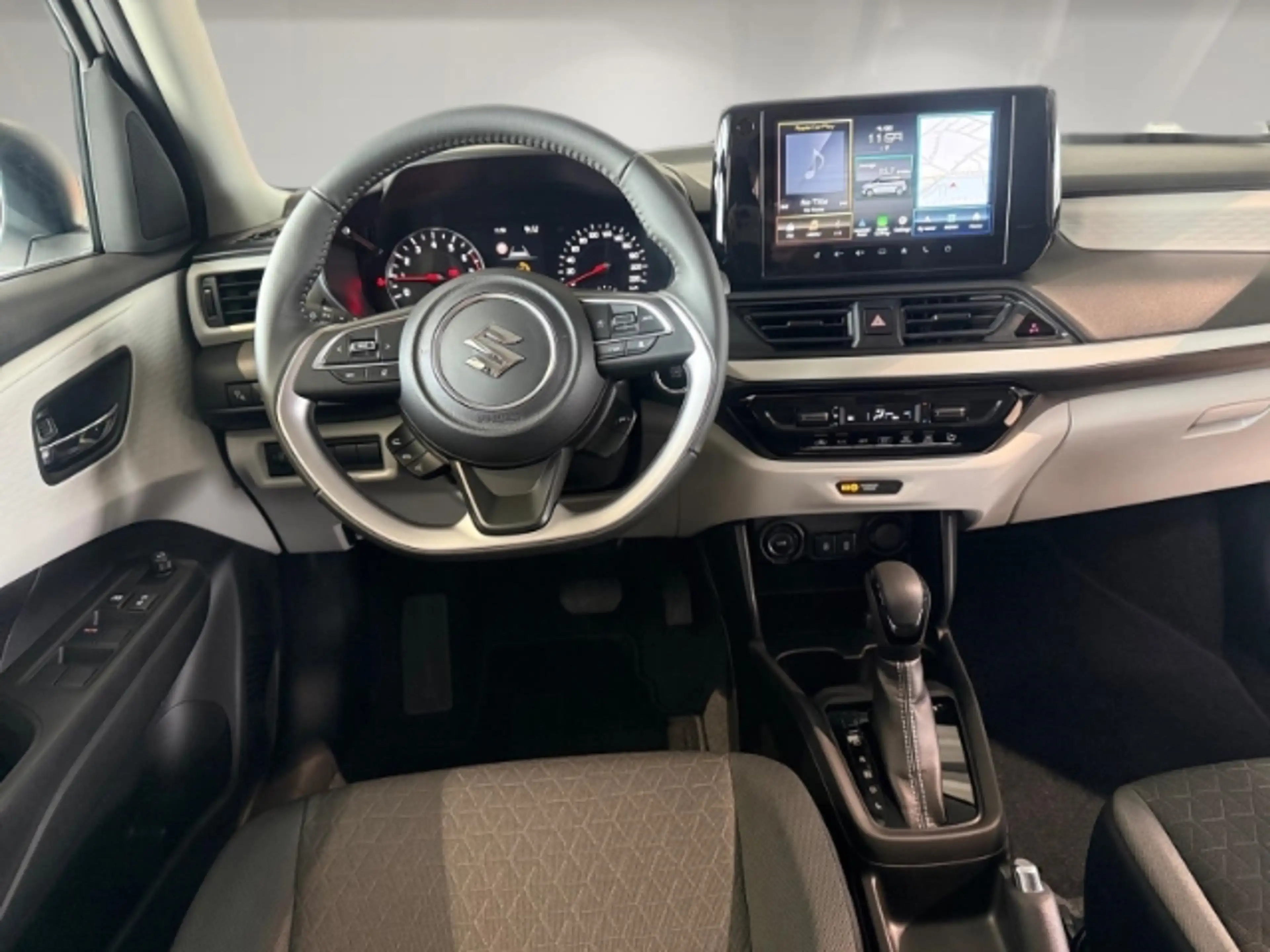 Suzuki Swift 1.2 CVT Hybrid Comfort Dualjet AUT, Apple CarPlay — photo 11