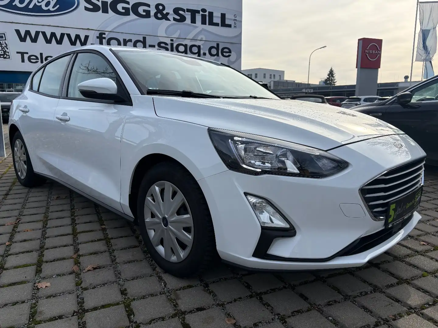 Ford Focus 1.0 EcoBoost Trend LED*KLIMA*SPUR*SHZ*PDC*TEMP Weiß - 2