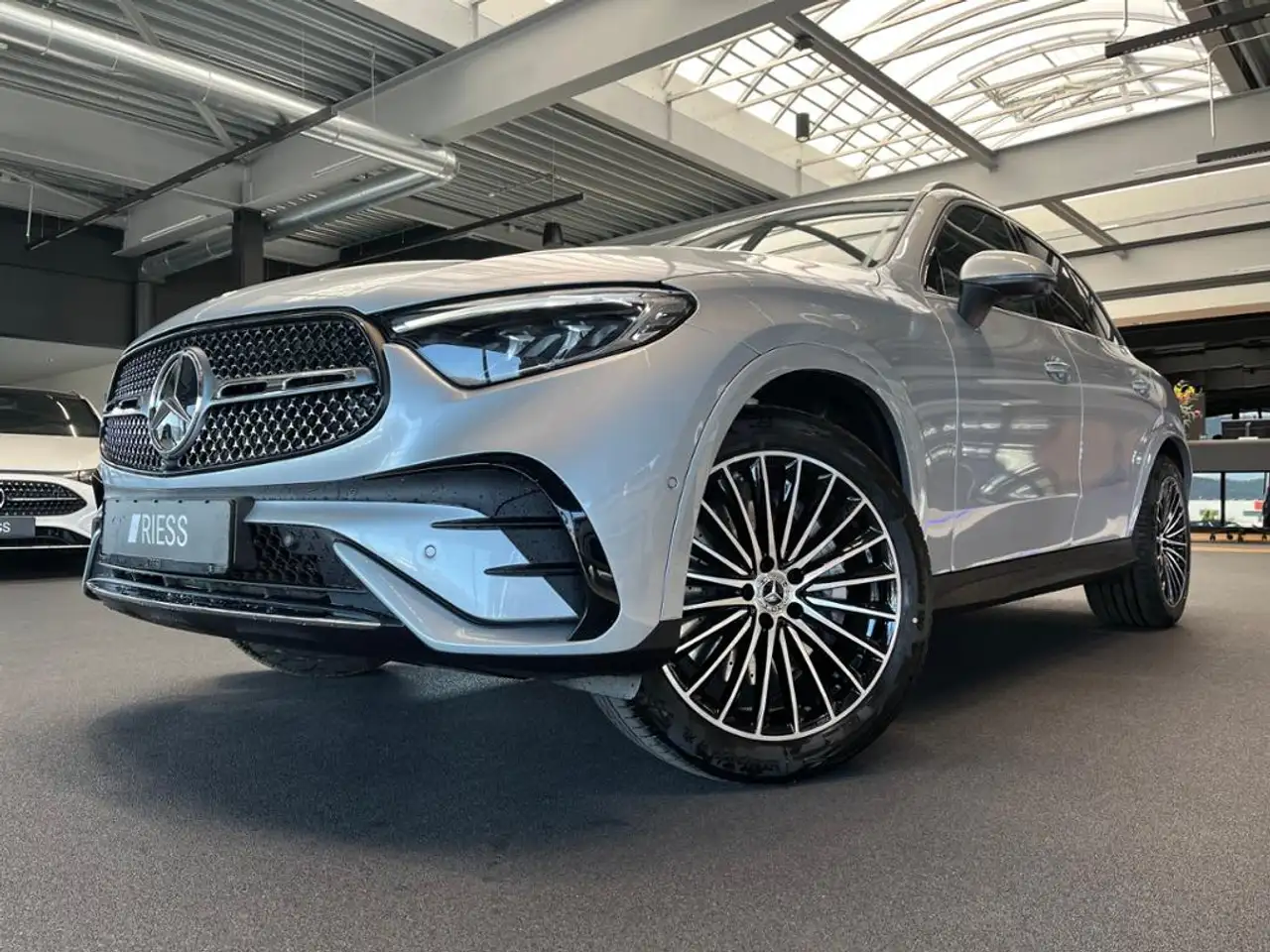 Mercedes-Benz GLC 2026
