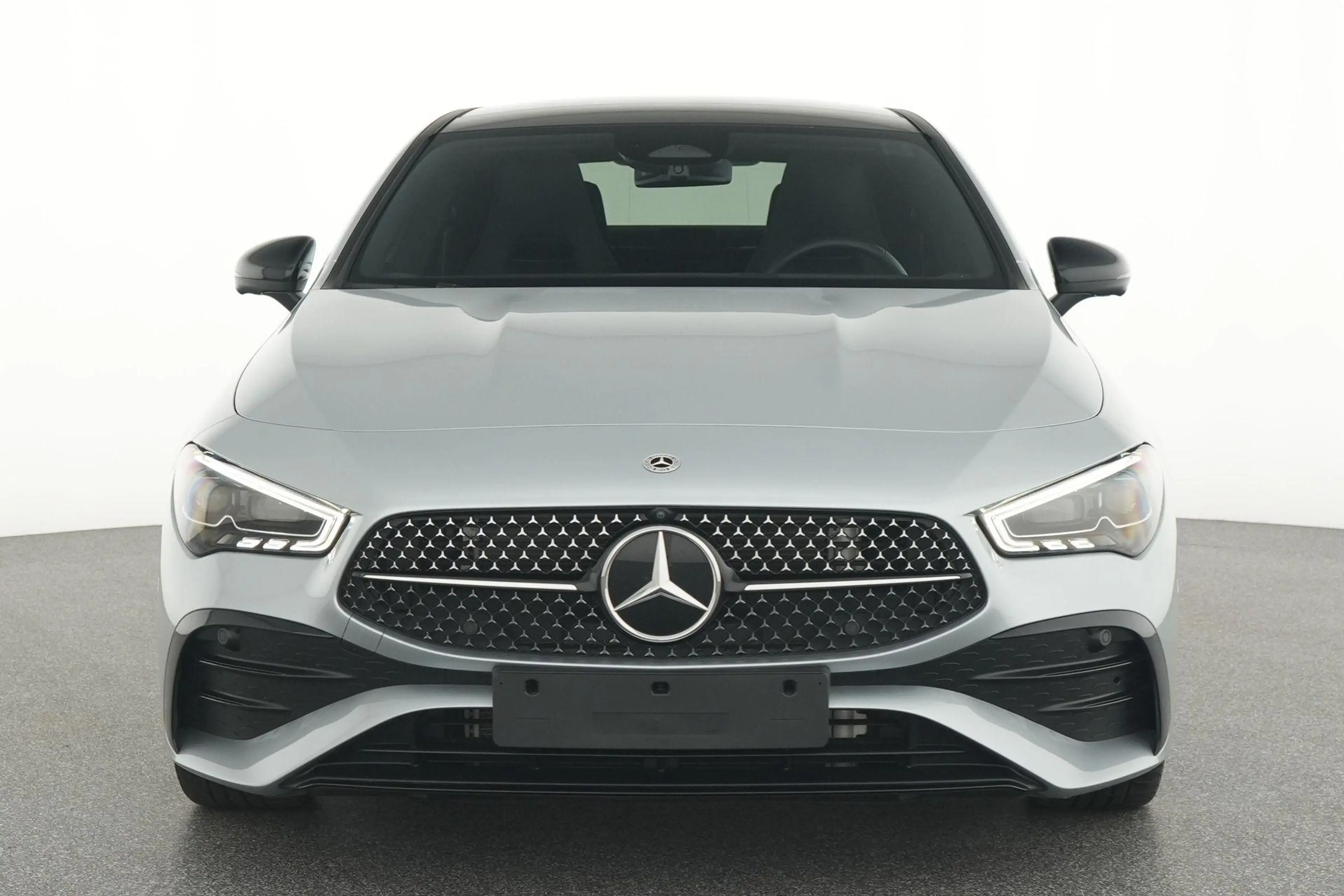 Mercedes-Benz CLA 180 d Coupé AMG Line — photo 7