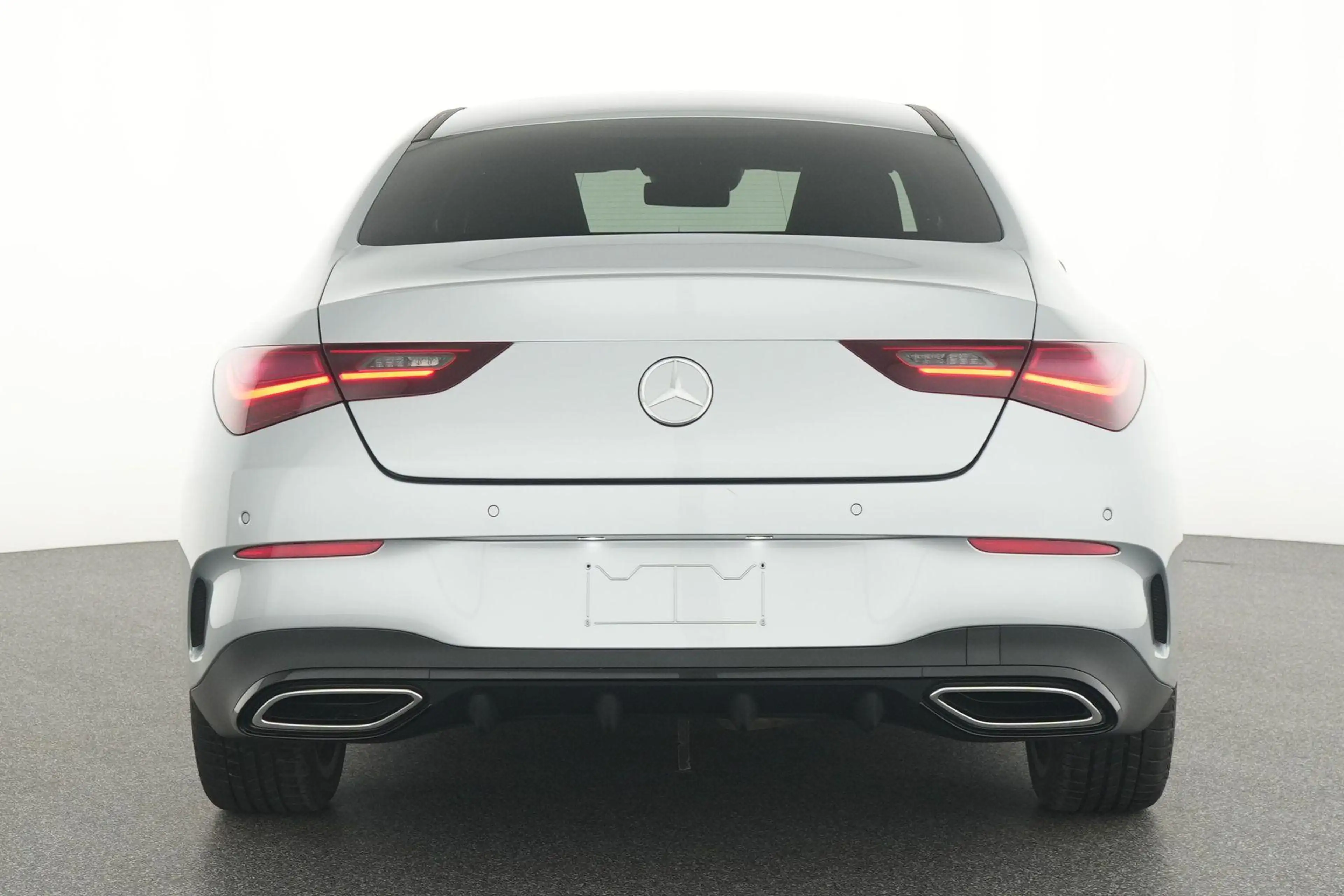 Mercedes-Benz CLA 180 d Coupé AMG Line — photo 8