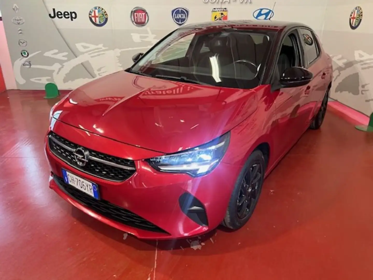 Opel Corsa 1.2 Design & Tech Rosso - 2