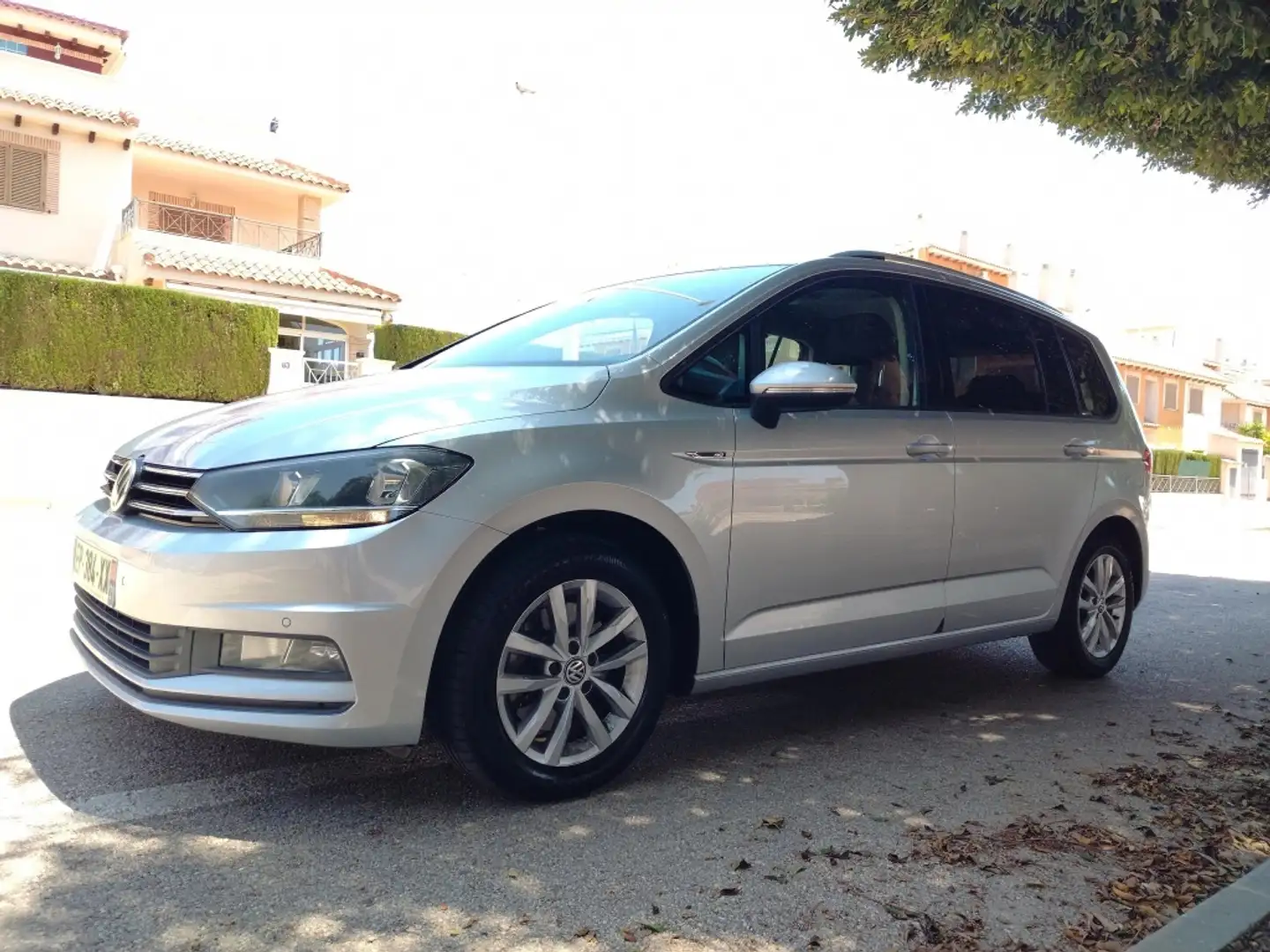 Volkswagen Touran 2.0TDI CR BMT Sport 110kW Plateado - 2