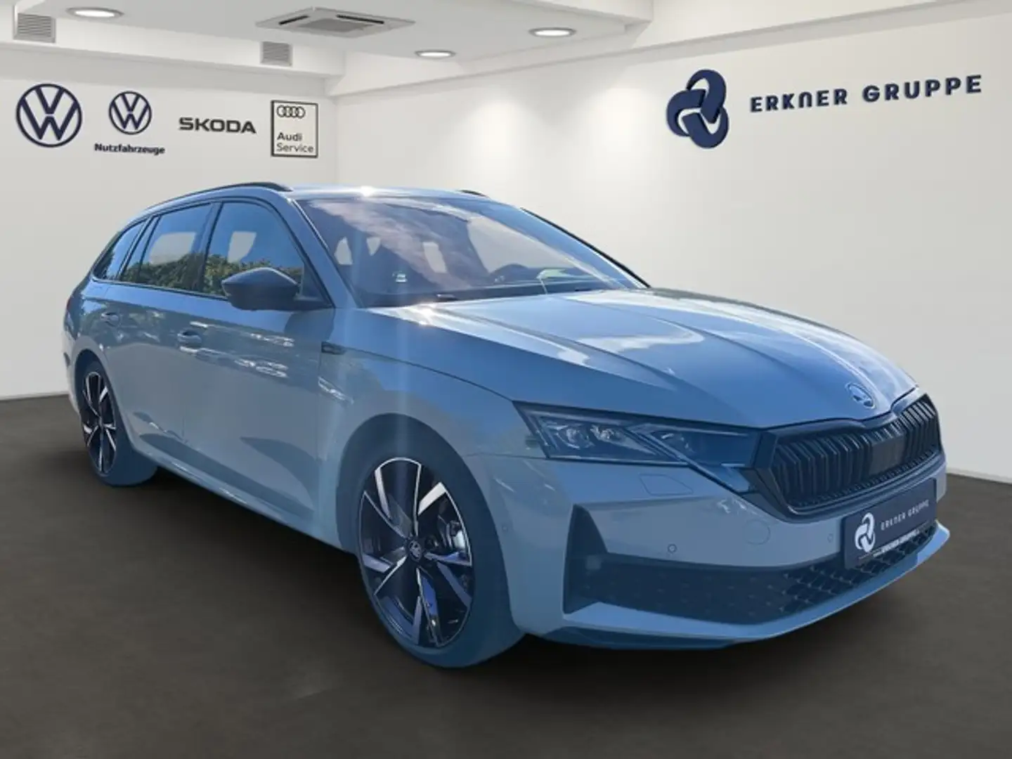 Skoda Octavia Combi 1.5 TSI DSG Sportline +ACC+AHK+NAVI+BHZFS... Grau - 2