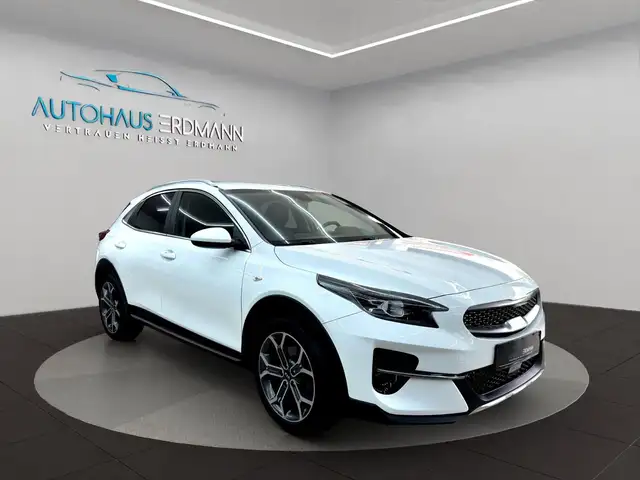 Kia Xceed view 3
