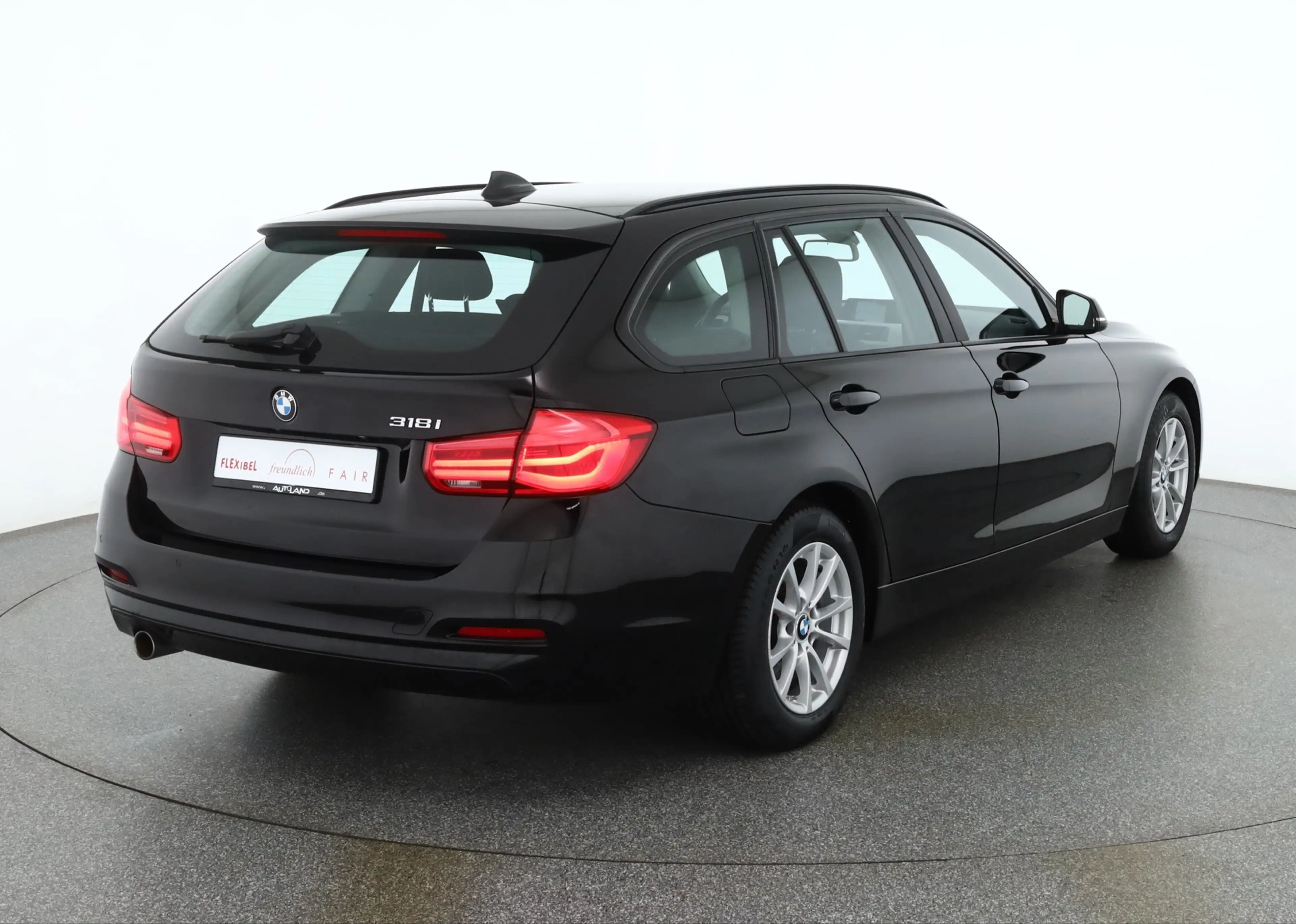 BMW 318 318i Touring Aut. Advantage LED Navi Tempomat — photo 5