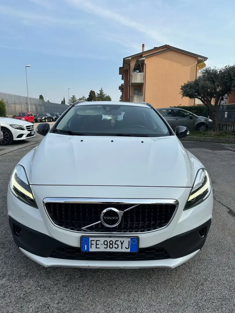 Volvo V40 Cross Country 2.0 d2 Wit - 2