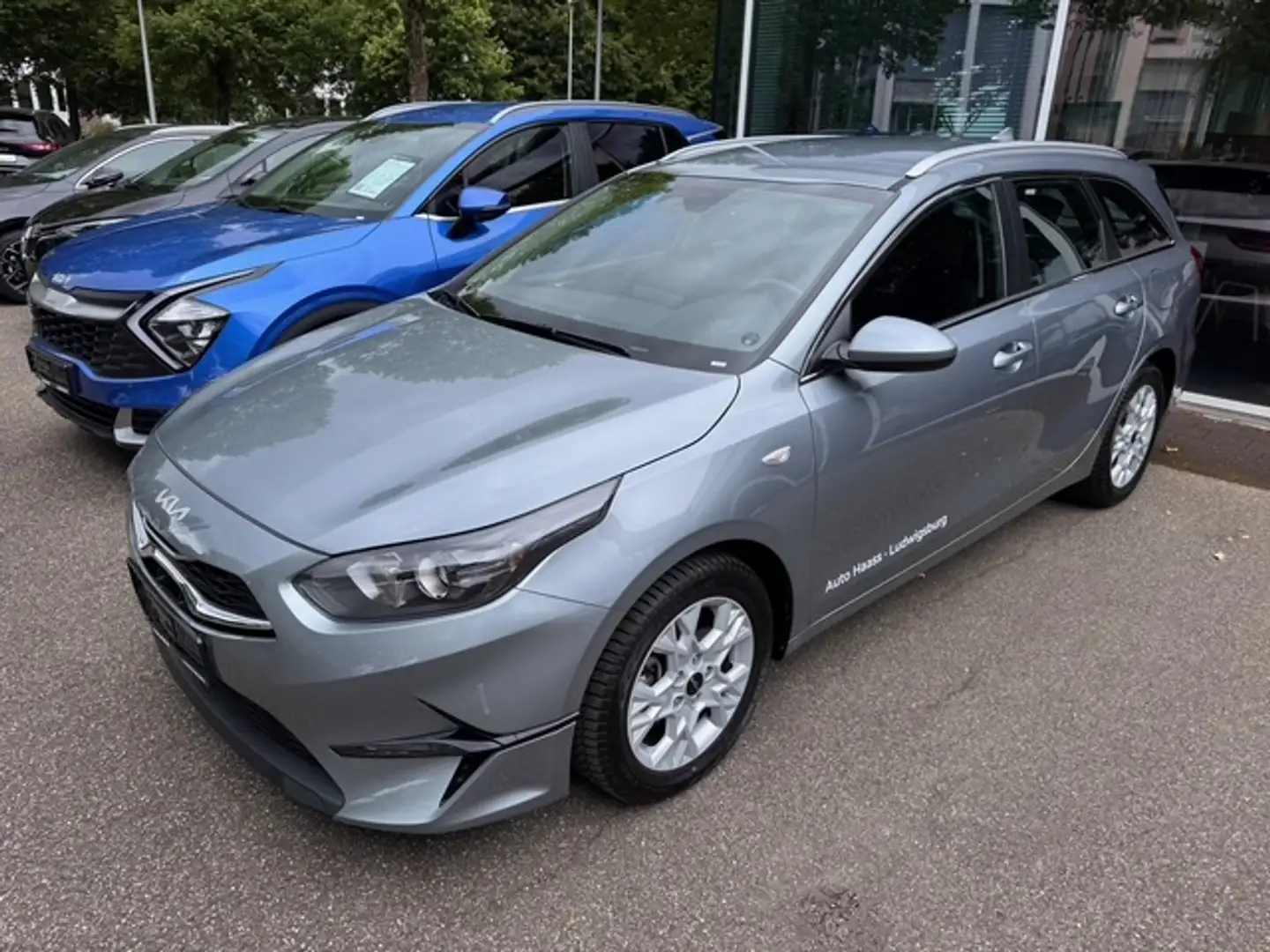Kia Ceed / cee'd SW 1.5 T-GDI DCT7 OPF Vision - 1