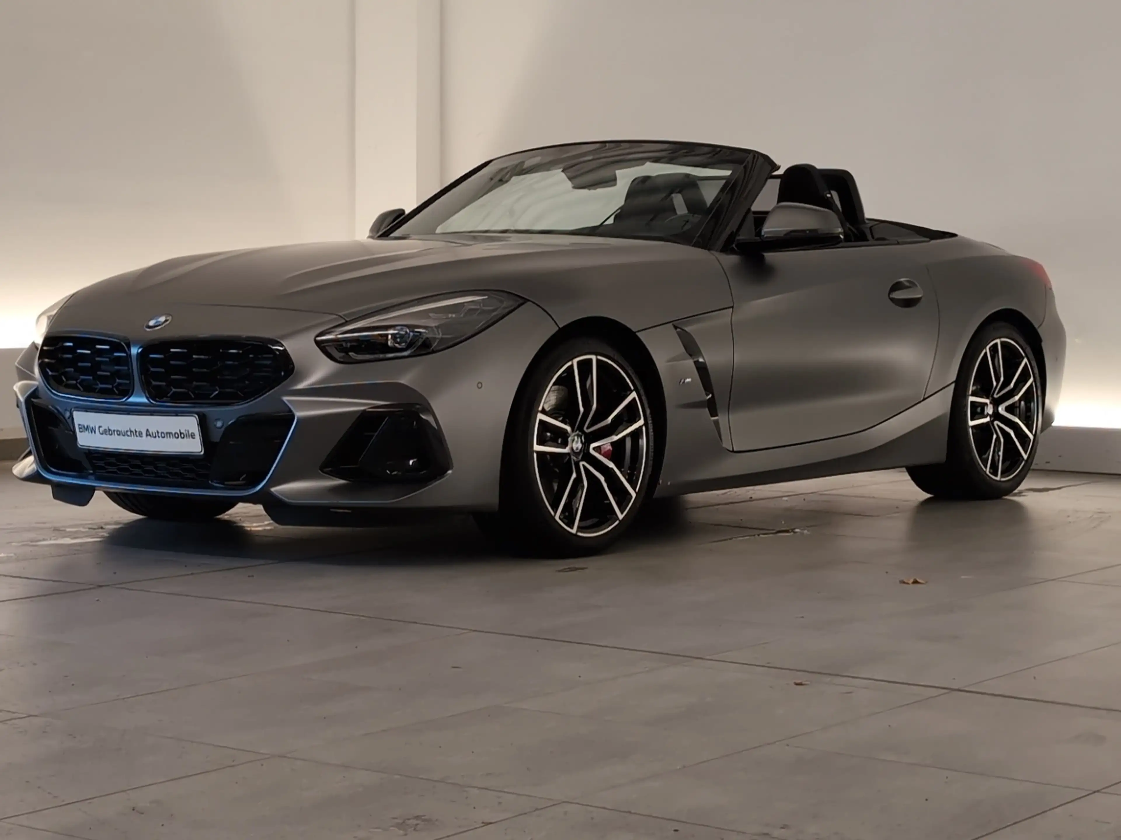 BMW Z4 sDrive 30i — photo 2