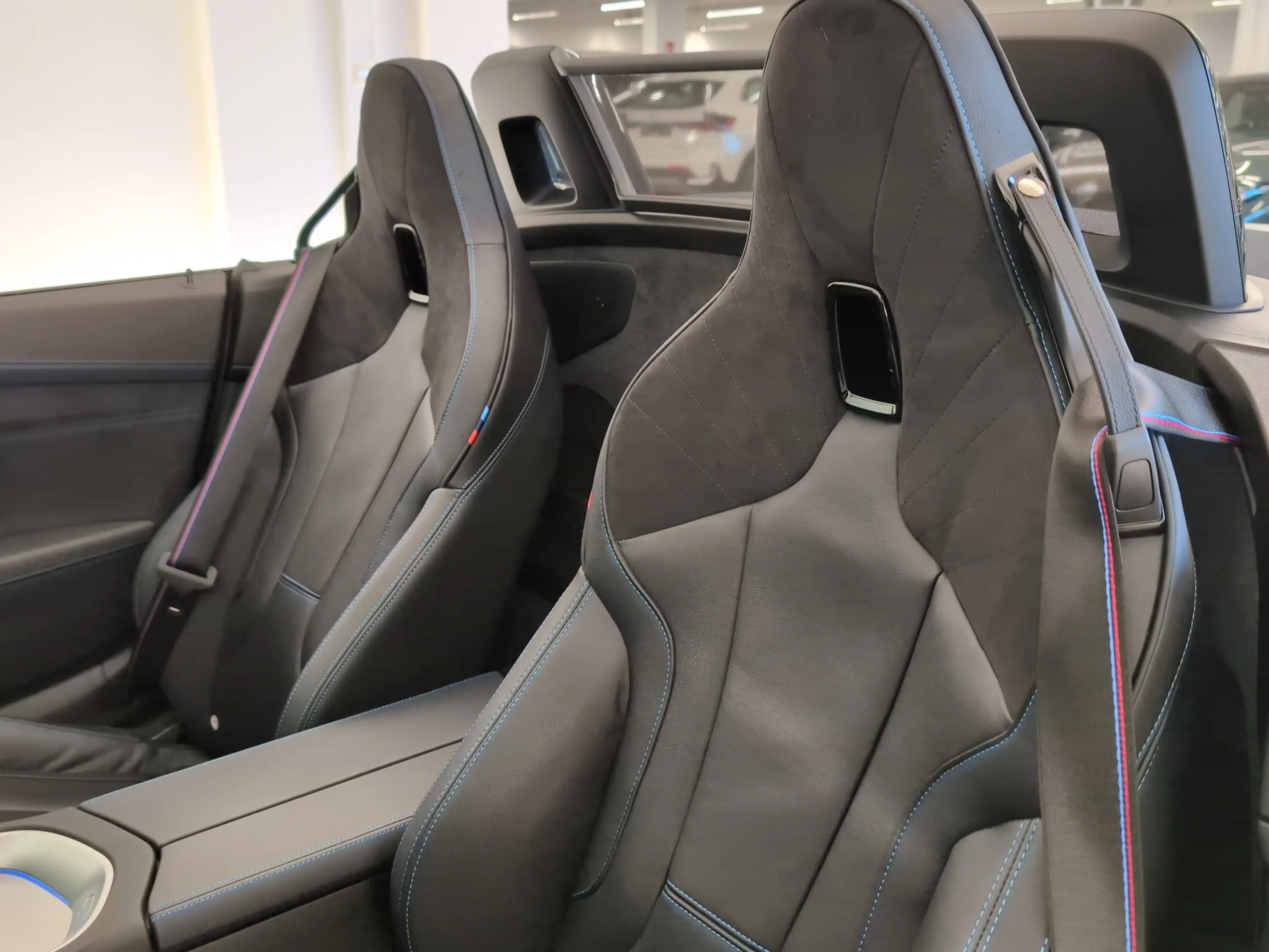 BMW Z4 sDrive 30i — photo 5