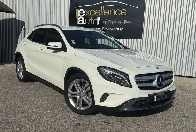Mercedes-Benz GLA 180 Classe Mercedes 180 D SENSATION 7G-DCT