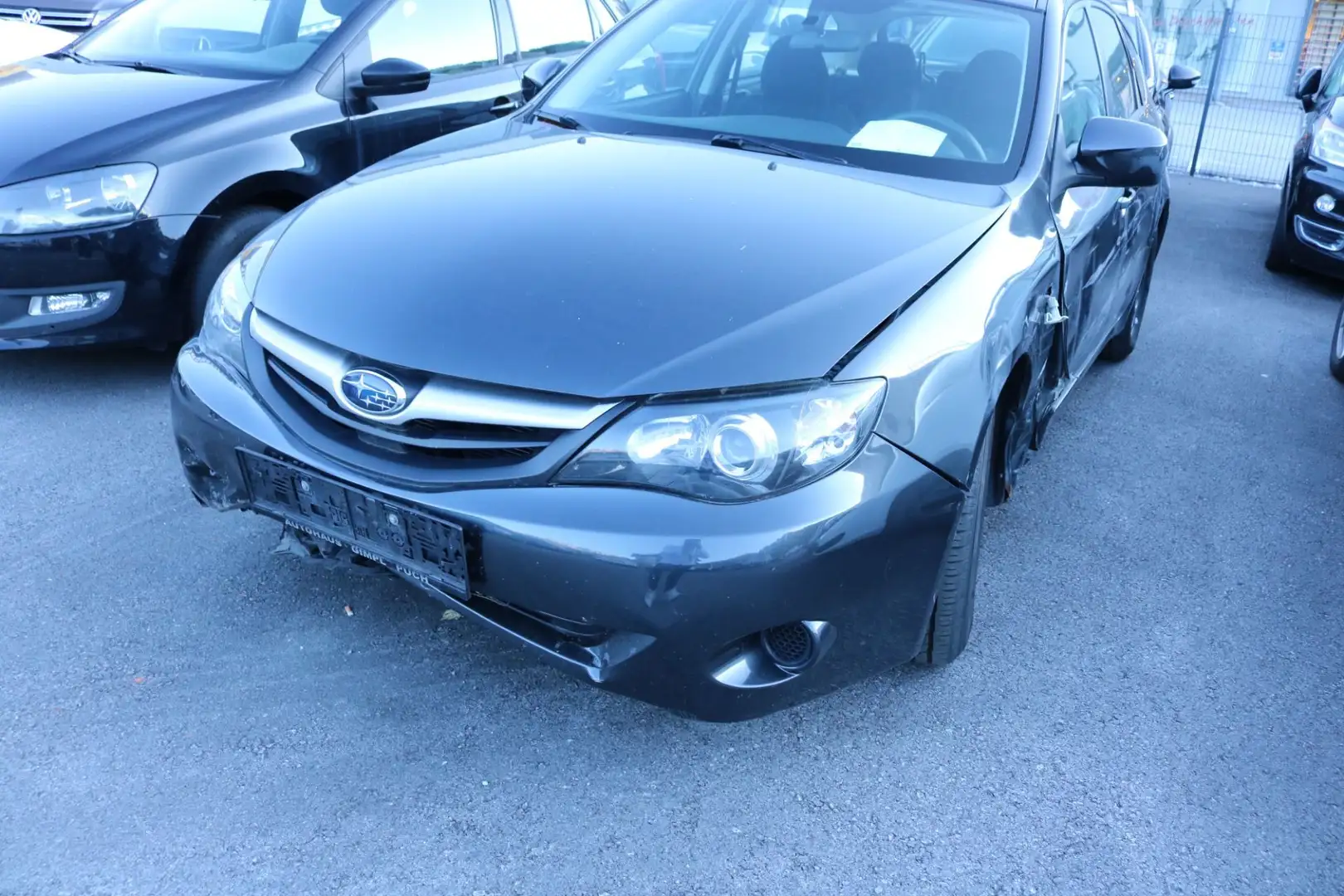 Subaru Impreza Hatchback Classic 1,5 Grau - 1