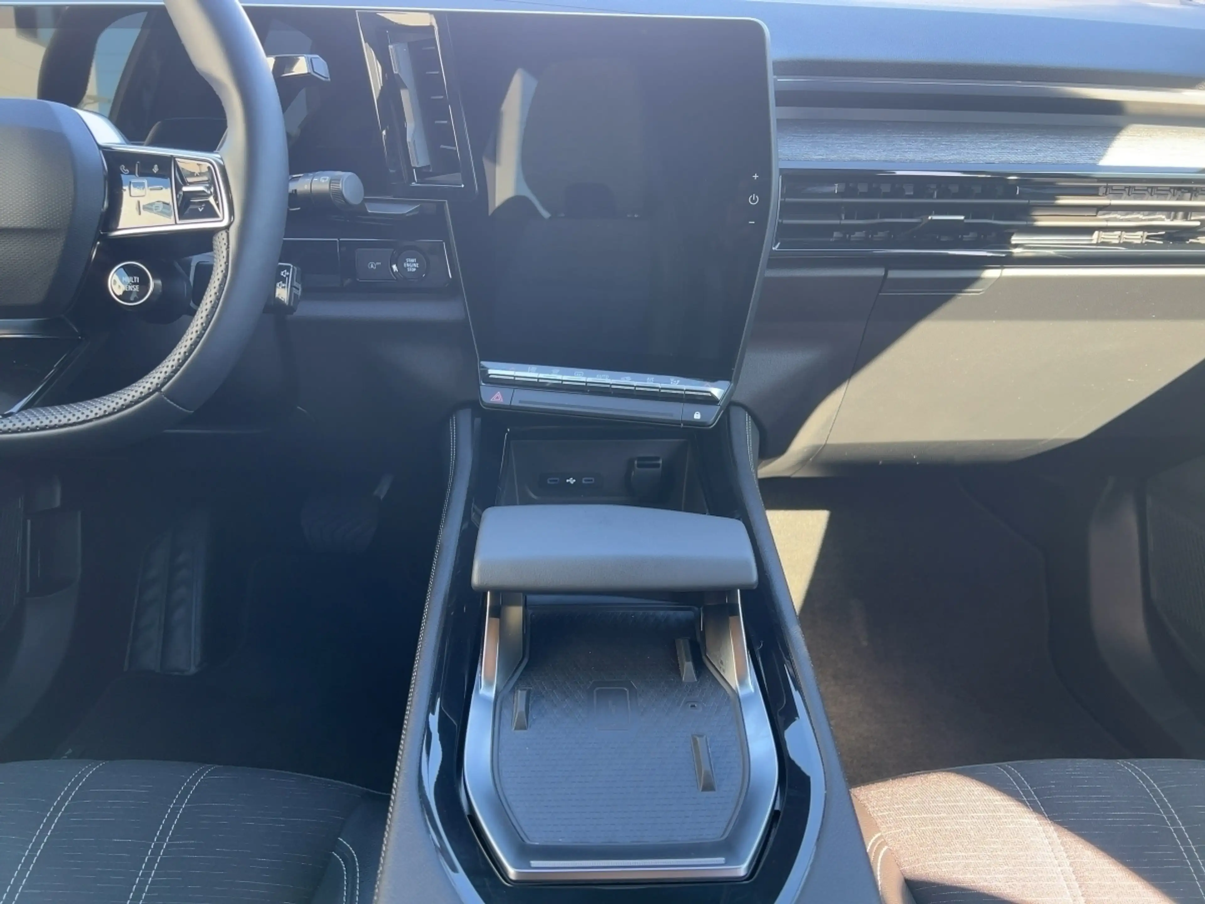 Renault Austral TECHNO TCe 160 AUTOMATIK RÜCKFAHRKAMERA — photo 12