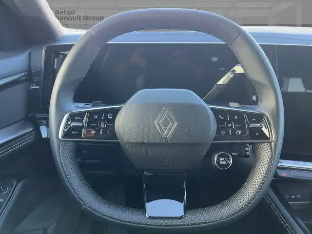 Renault Austral view 11