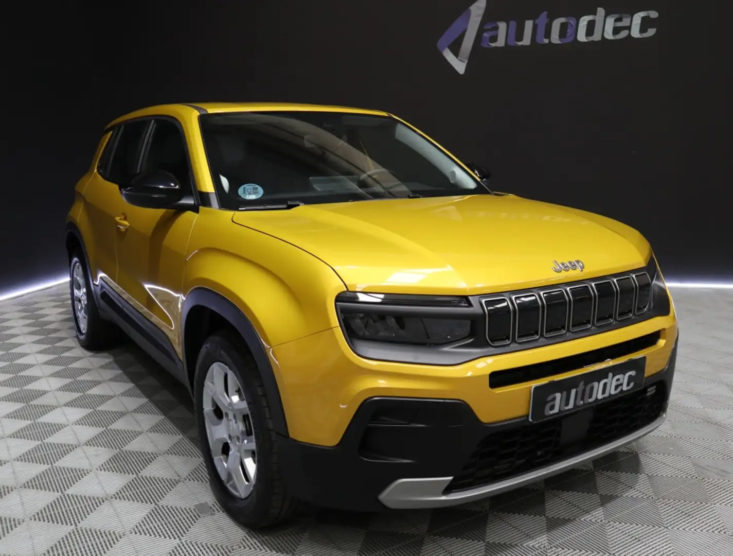 Jeep Avenger 1.2 Altitude 100 Amarillo - 2