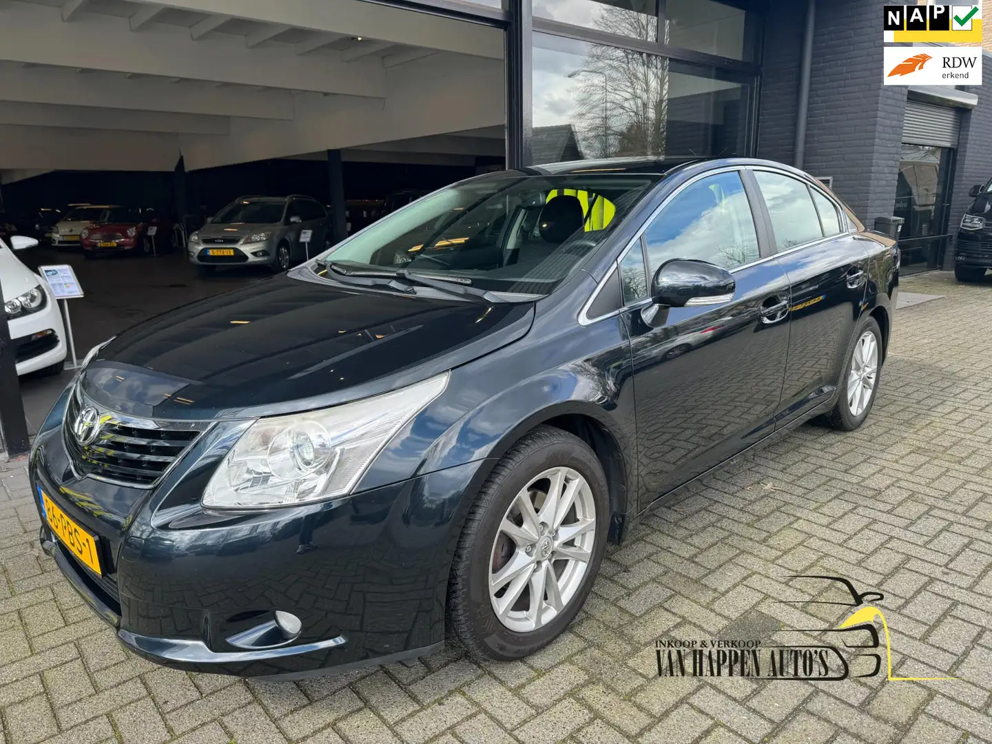 Toyota Avensis 1.8 VVTi Business / 139492 KM / AUTOMAAT / APK 3-2 Gris - 1