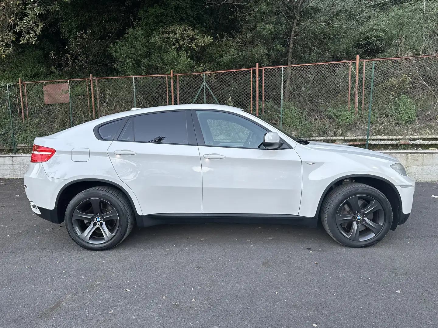 BMW X6 xdrive35d Futura auto Bianco - 2