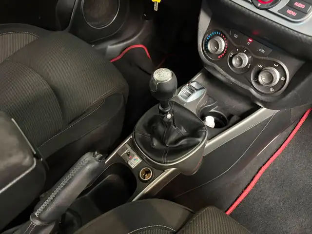 Alfa Romeo Mito view 19