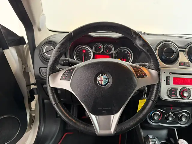 Alfa Romeo Mito view 11