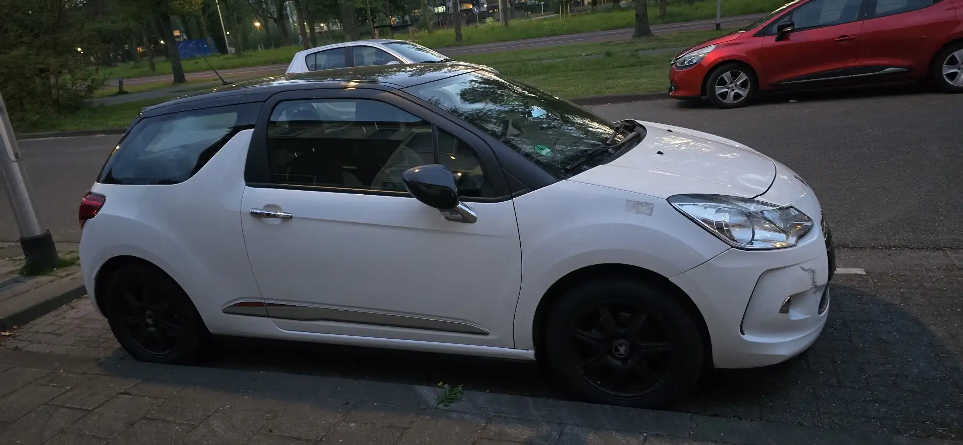 Citroen DS3 Pure Tech VTi 82 SoChic - 2