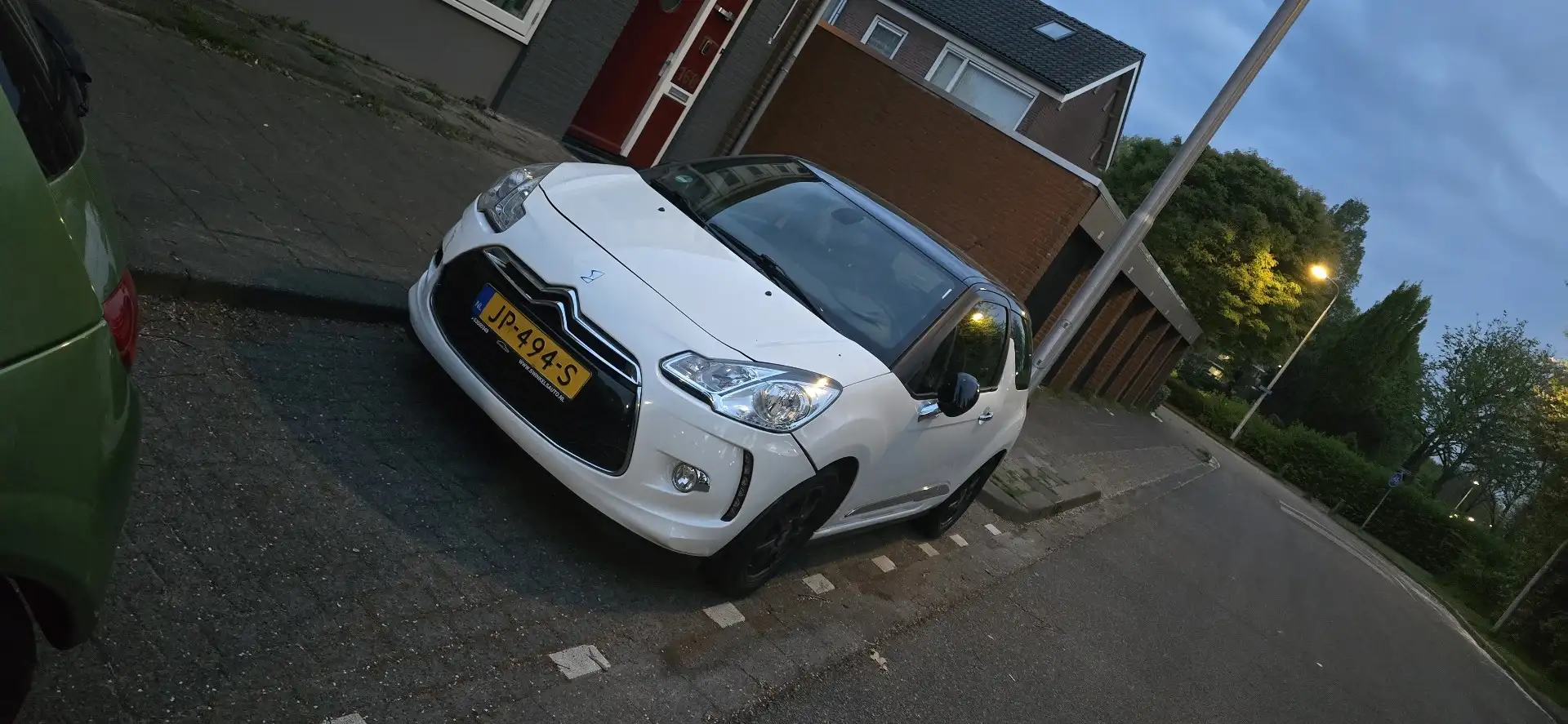 Citroen DS3 Pure Tech VTi 82 SoChic - 1