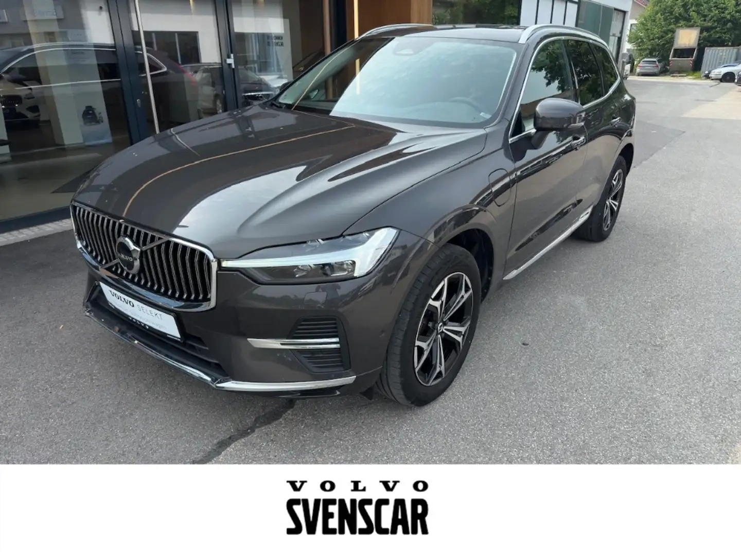 Volvo XC60 Inscription Expression Recharge Plug-In Hybrid AWD Grau - 1