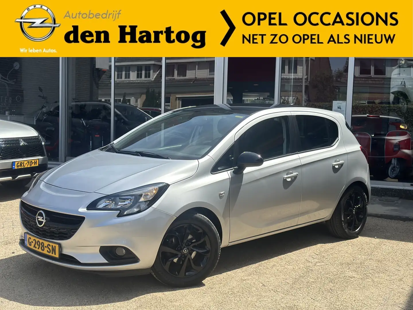 Opel Corsa 1.4 Color Edition 5-drs 90PK Airco/Cruise Controle Grijs - 1