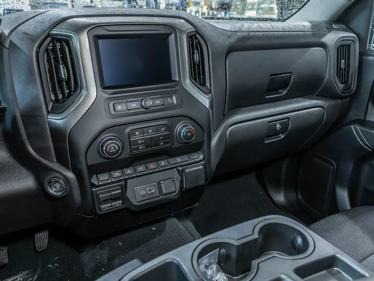 Chevrolet Silverado 1500 снимка Chevrolet Silverado 1500