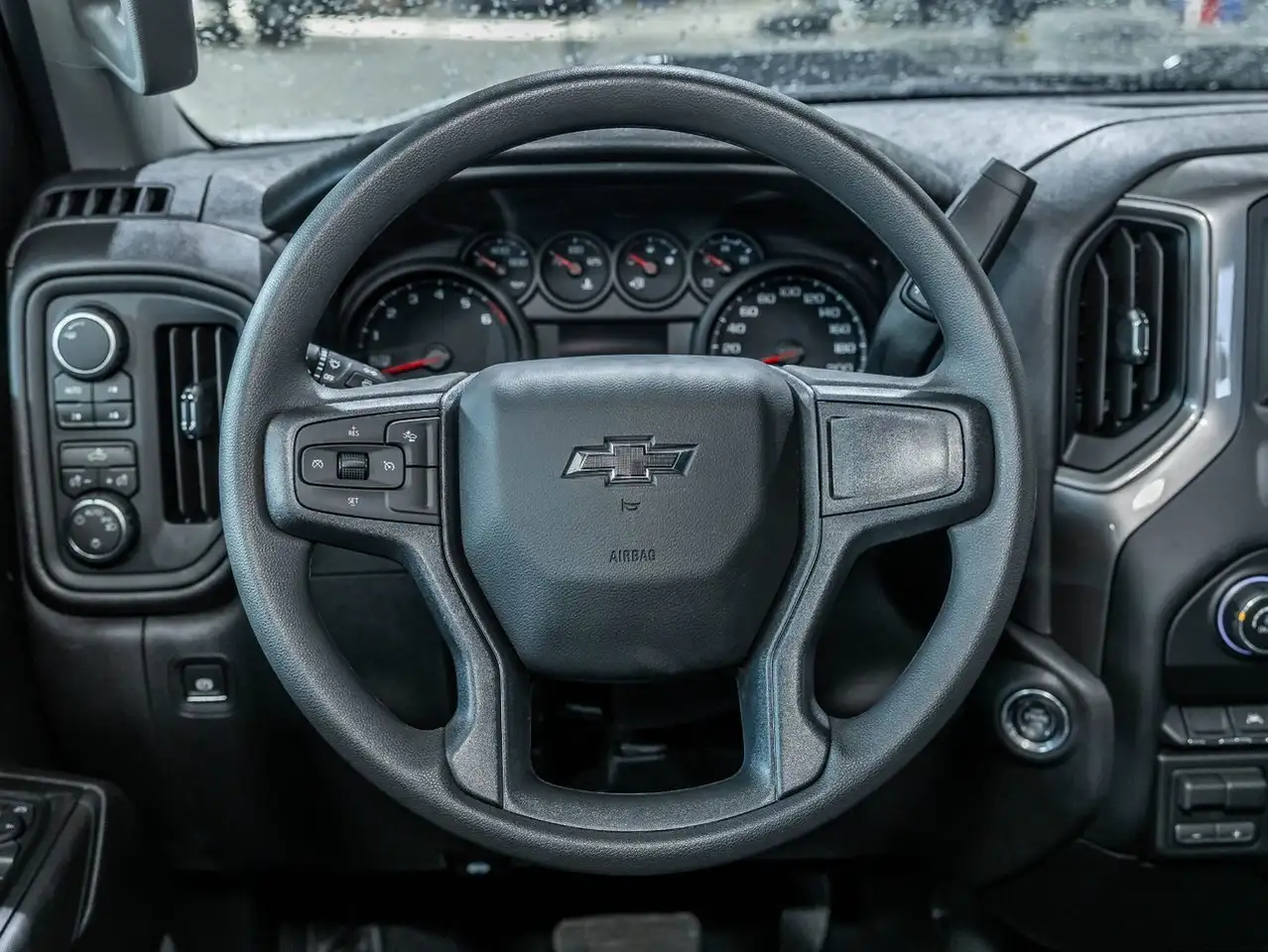 Chevrolet Silverado 1500 снимка Chevrolet Silverado 1500