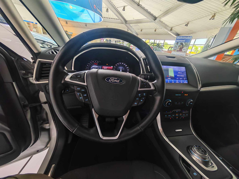 Ford S-Max Hybrid Titanium 7-SiTZER AHK NAVI KAMERA PP AUTOMA — photo 9