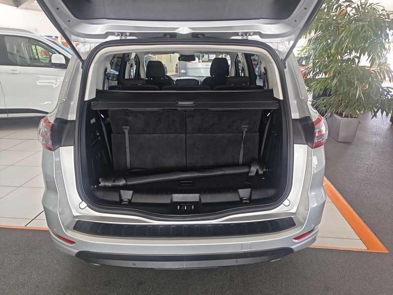 Ford S-Max Hybrid Titanium 7-SiTZER AHK NAVI KAMERA PP AUTOMA — photo 7