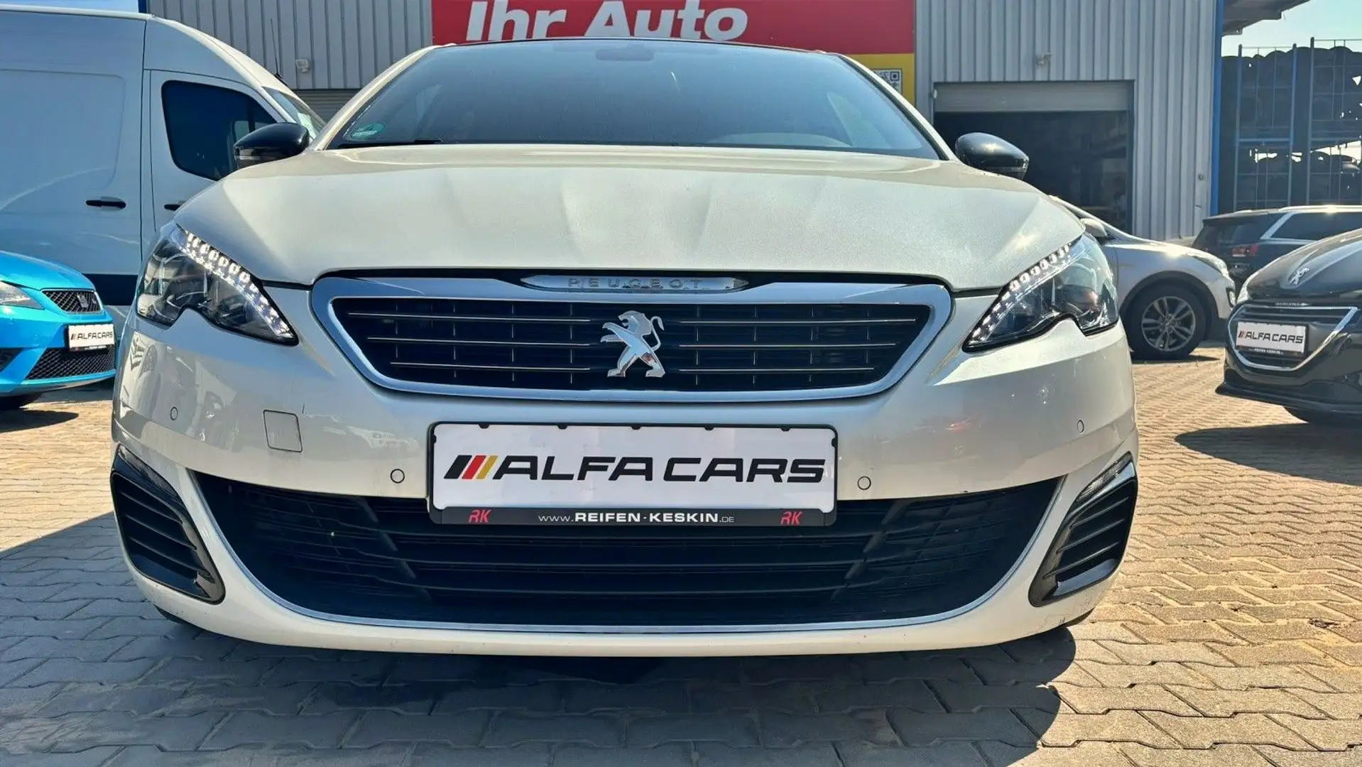 Peugeot 308 SW GT Line/VOLL SHEFT/PANO/RCAM/LEDER/1 HAND Weiß - 2