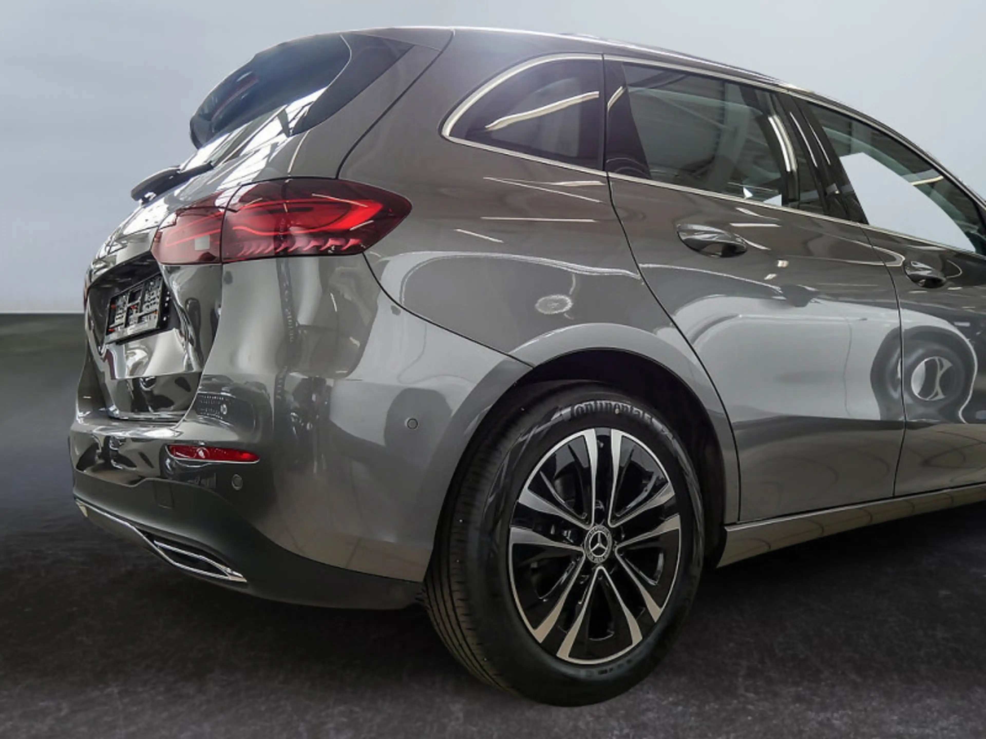 Mercedes-Benz B 200 d , PROGRESSIVE KAMERA SPUR PDC SHZ — photo 5