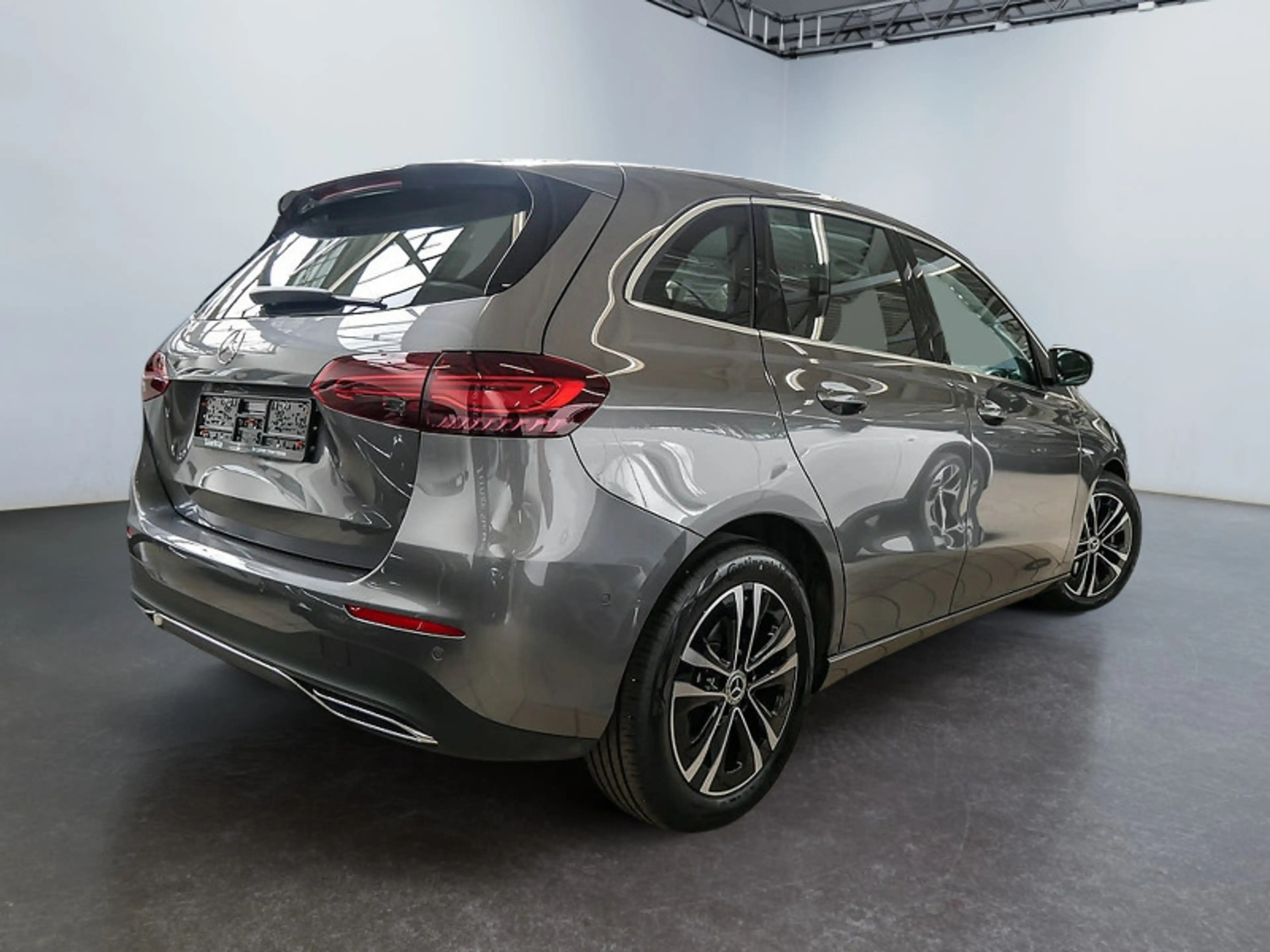 Mercedes-Benz B 200 d , PROGRESSIVE KAMERA SPUR PDC SHZ — photo 4
