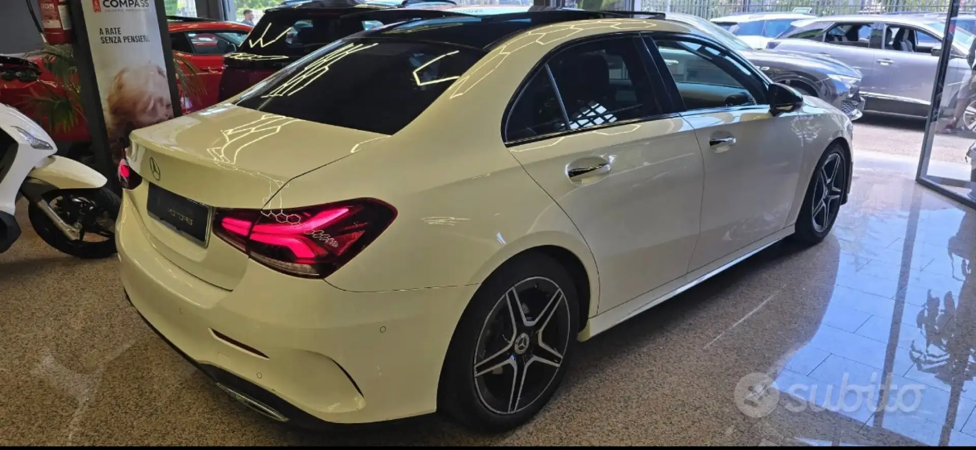 Mercedes-Benz A 180 Sedan premium Amg Night edition - 2