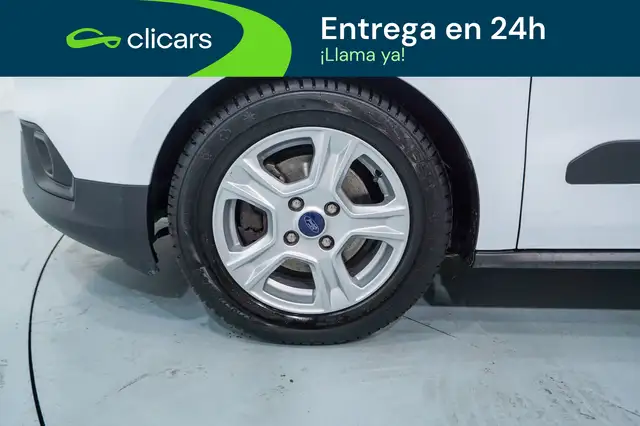Ford Transit Courier view 11