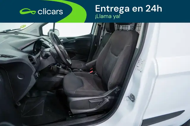 Ford Transit Courier view 14
