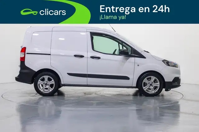 Ford Transit Courier view 7