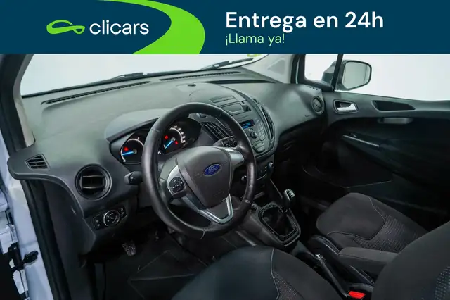 Ford Transit Courier view 13