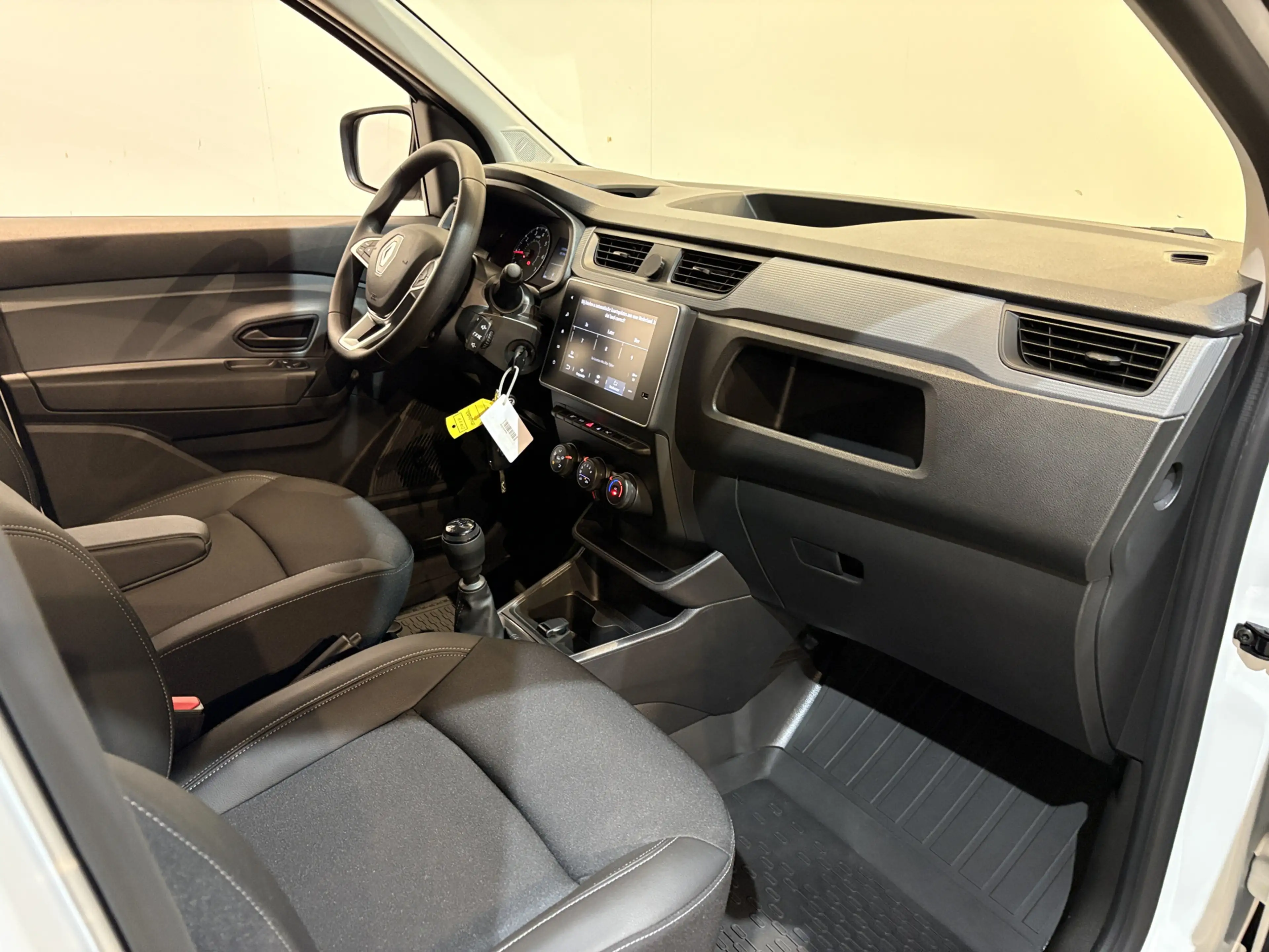 Renault Express 1.3 TCe 100 Comfort Benzine / Airco / Cruise / Nav — photo 3