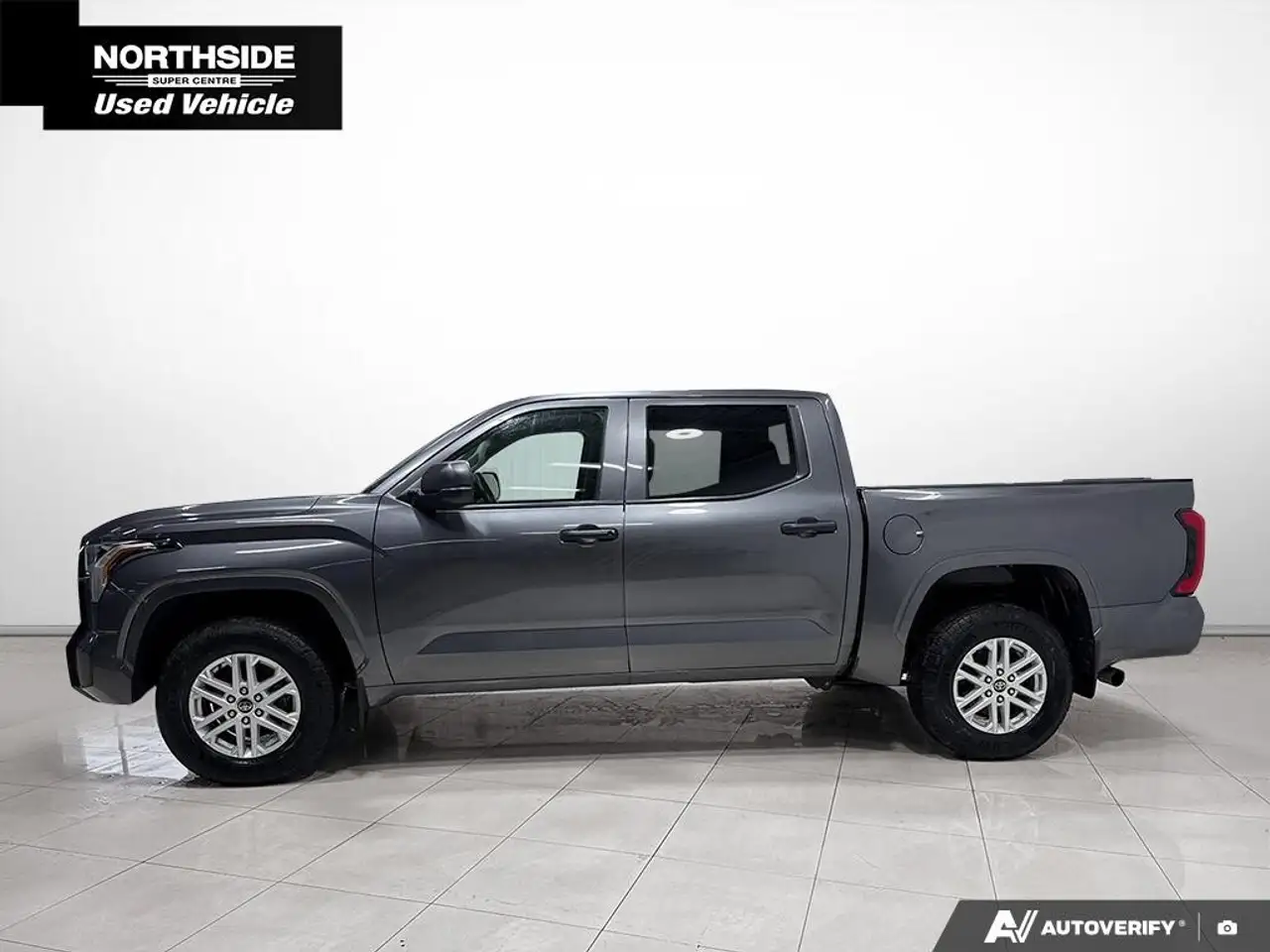 Toyota Tundra снимка Toyota Tundra