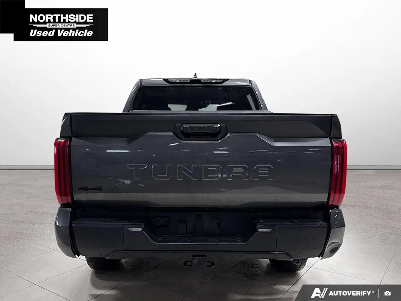 Toyota Tundra снимка Toyota Tundra
