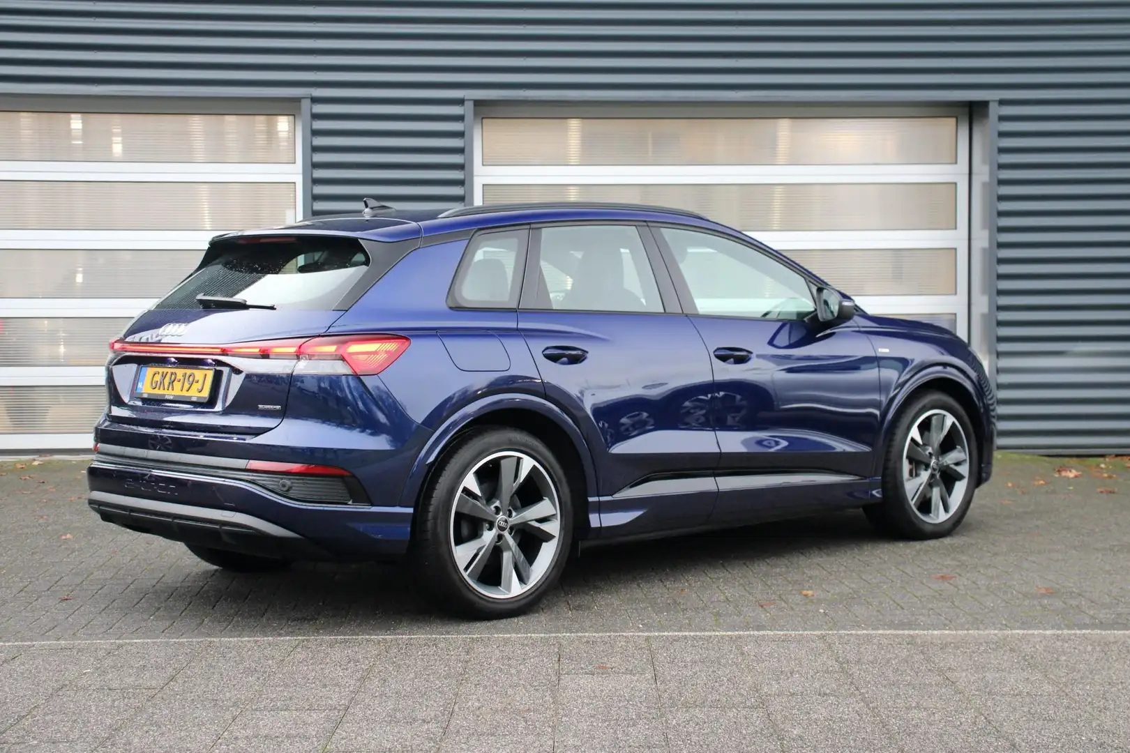 Audi Q4 e-tron 45 286pk quattro S Edition 82 kWh | Sportstoelen V Azul - 2