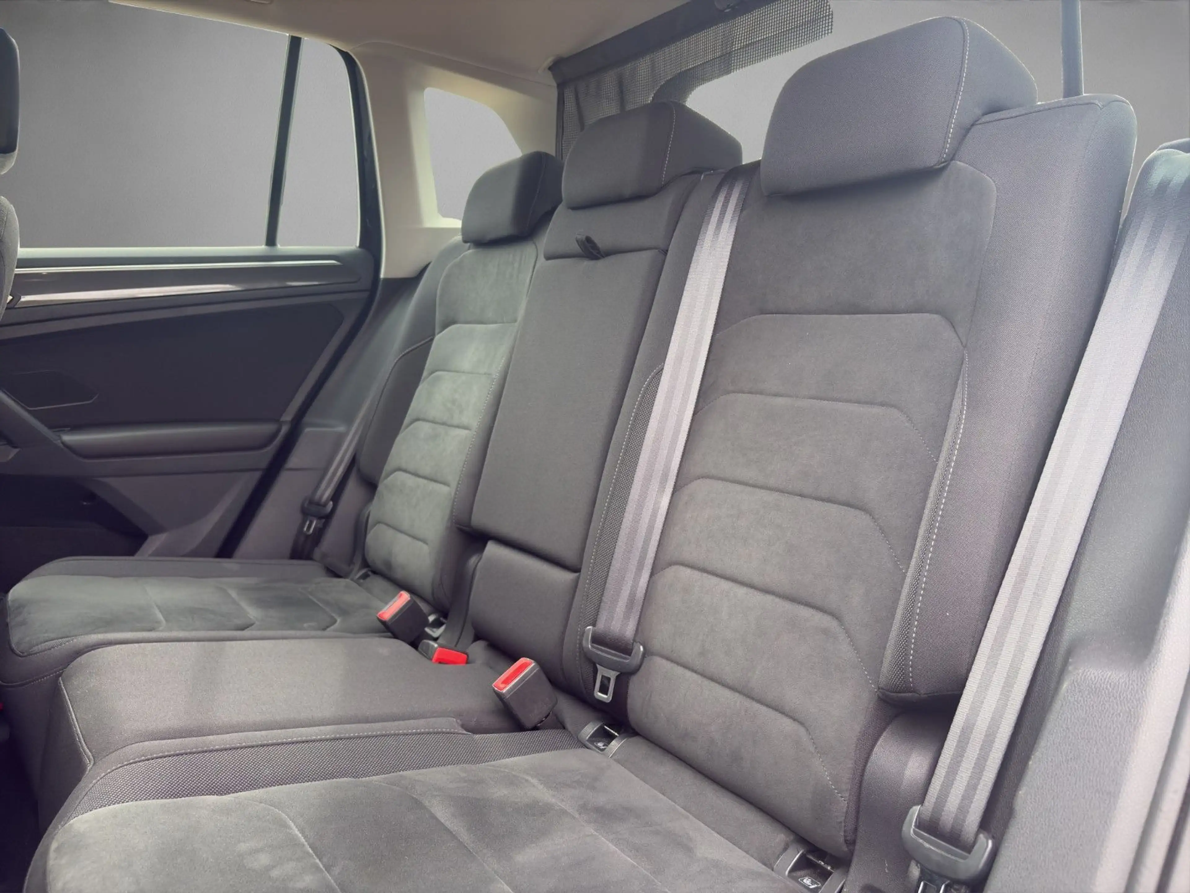 Volkswagen Tiguan Highline/LED/DSG/ACC/Lenkr.Hz — photo 11