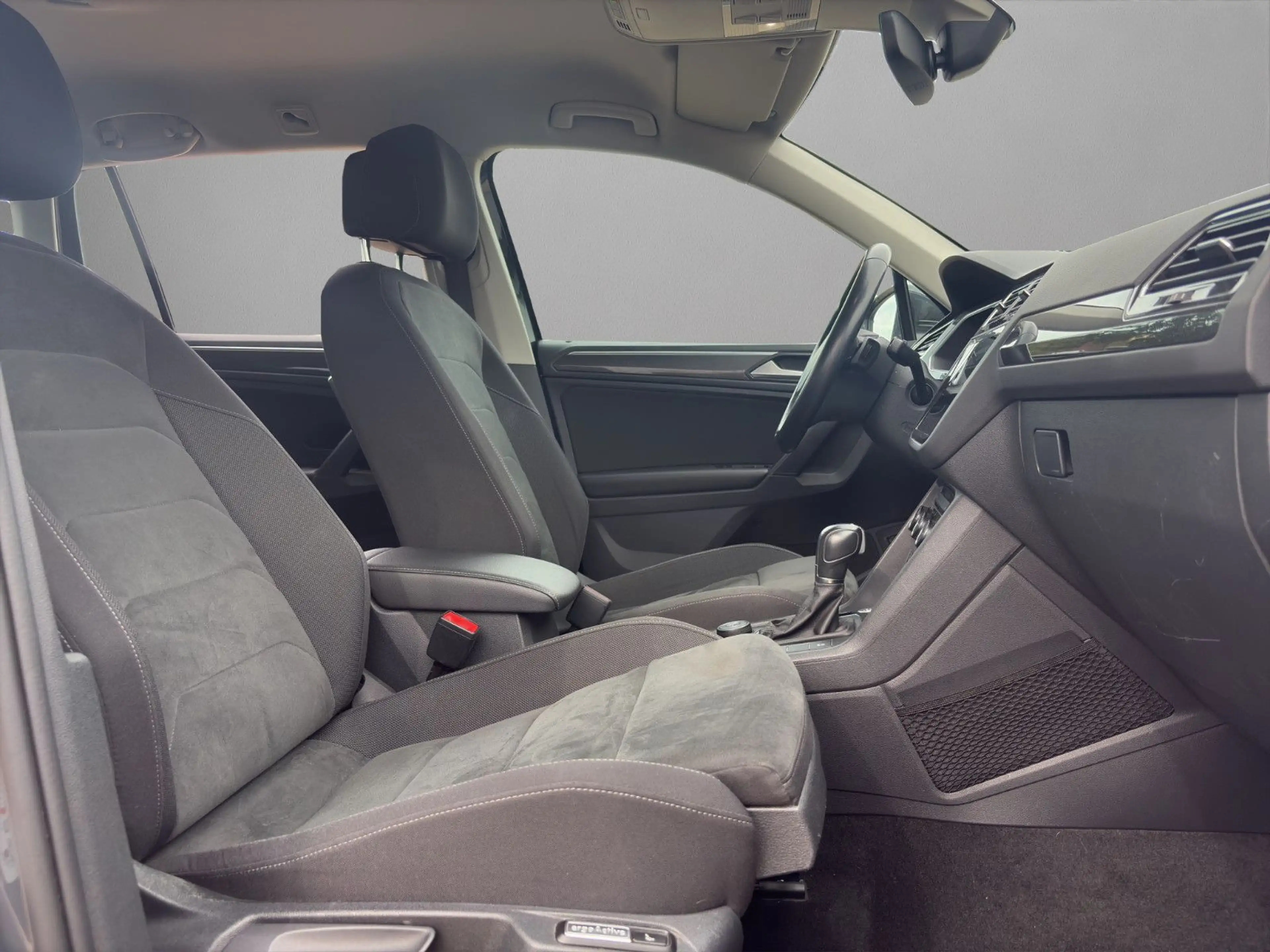 Volkswagen Tiguan Highline/LED/DSG/ACC/Lenkr.Hz — photo 13
