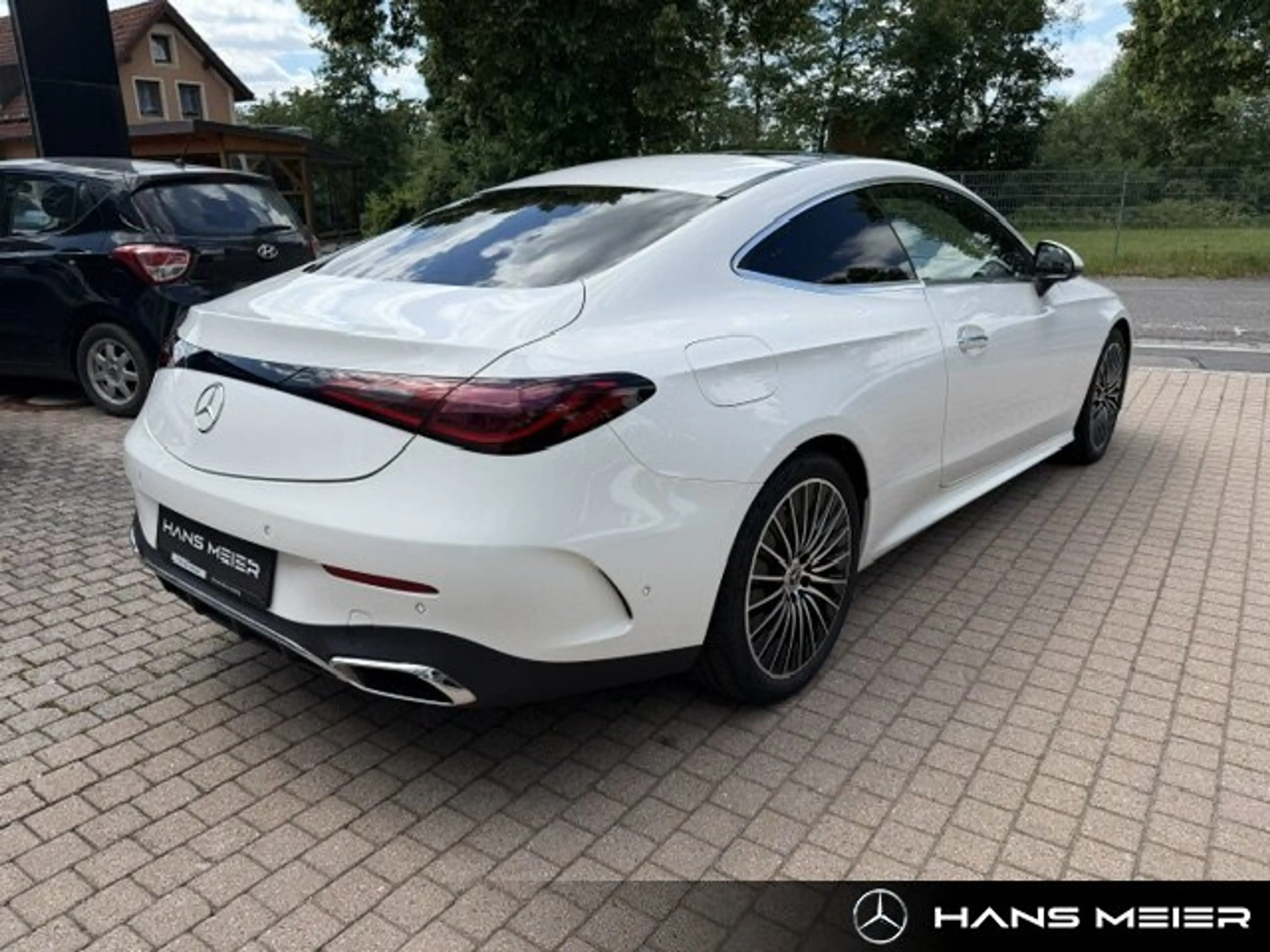 Mercedes-Benz CLE 200 CLE 200 AMG Panorama Burmester Memory LED Kamera — photo 3